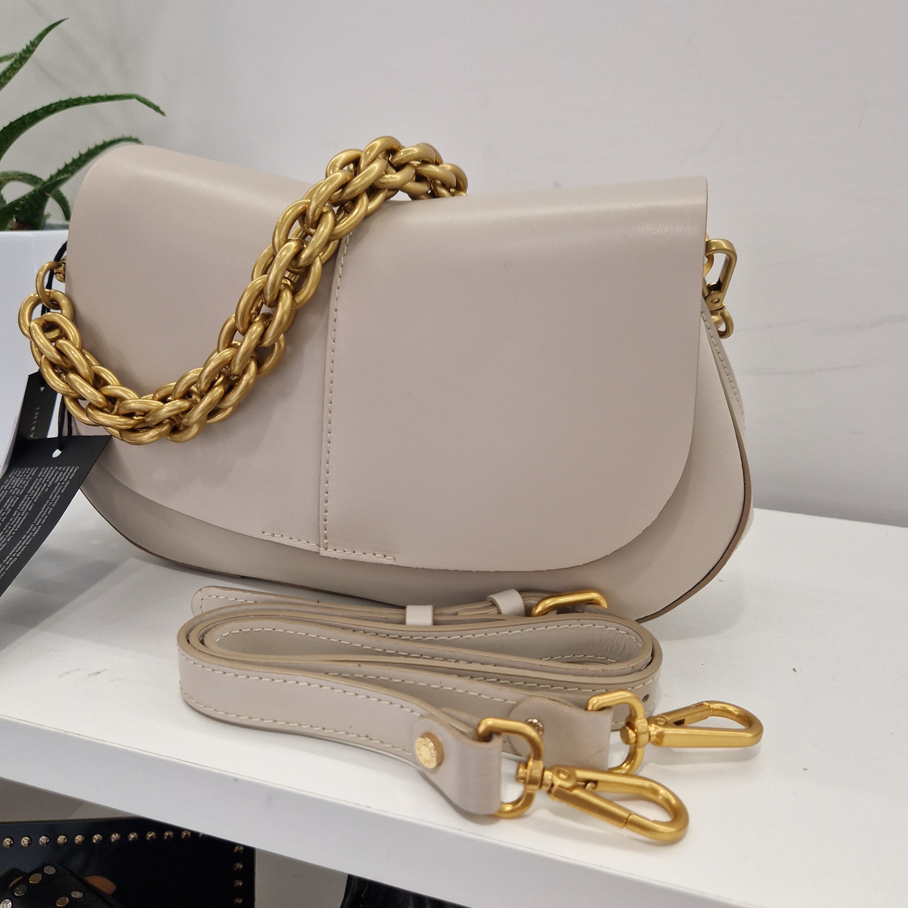 Gianni Chiarini bag Helena Round line cream